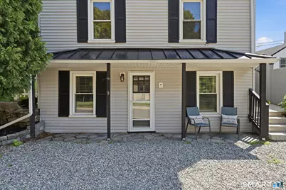 9 Hunters Road #Apt B, Norwich, CT 06360 - Photo 1