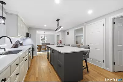 370 South Main Street, West Hartford, CT 06107 - Photo 1