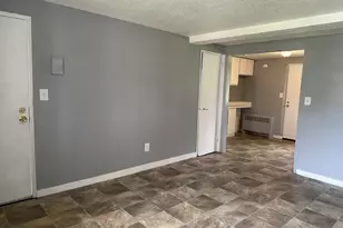 928 Wethersfield Ave, Hartford, CT 06114 - Photo 1