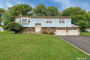 11 Appletree Terrace, West Haven, CT 06516 - Photo 1