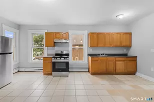 354 Poplar St, New Haven, CT 06513 - Photo 1