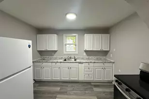 82 W Coit St, New London, CT 06320 - Photo 1