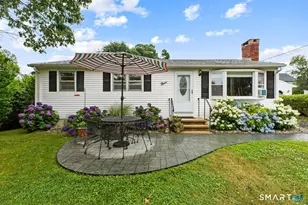 9 Sols Point Rd, Clinton, CT 06413 - Photo 1