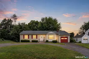 7 Thorburn Ave, Trumbull, CT 06611 - Photo 1