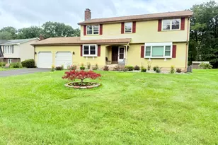46 Lincoln Way, Windsor, CT 06095 - Photo 1