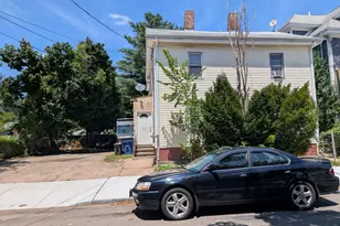 227 Portsea St, New Haven, CT 06519 - Photo 1
