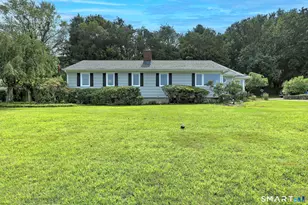 136 Hawthorne Dr, Fairfield, CT 06825 - Photo 1