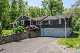34 School St, East Granby, CT 06026 - Photo 1