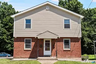 35 Glenwood St, Manchester, CT 06040 - Photo 1