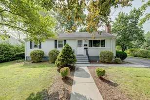 11 Forest Ln, Bloomfield, CT 06002 - Photo 1
