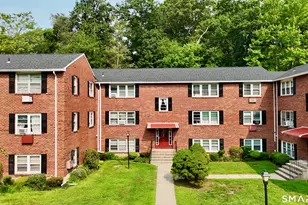 54 Briarwood Ln, Branford, CT 06405 - Photo 1