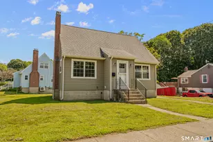 4 Cottage St, Groton, CT 06340 - Photo 1