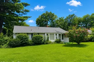 38 Ledyard Ave, Bloomfield, CT 06002 - Photo 1
