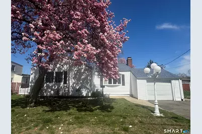 612 Goldenrod Avenue, Bridgeport, CT 06606 - Photo 1