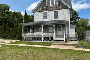 2 Clark St, Stonington, CT 06379 - Photo 1