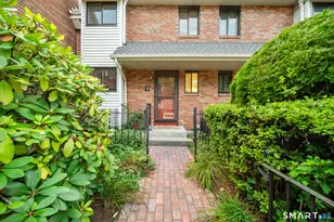 5 Danforth Ln, West Hartford, CT 06110 - Photo 1