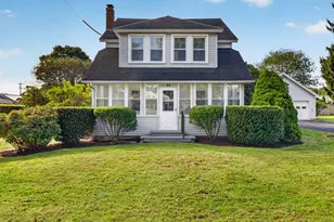 44 Sea View Ave, East Lyme, CT 06357 - Photo 1