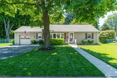 14 Van Dam Ave, Bloomingdale, NJ 07403 - Photo 1