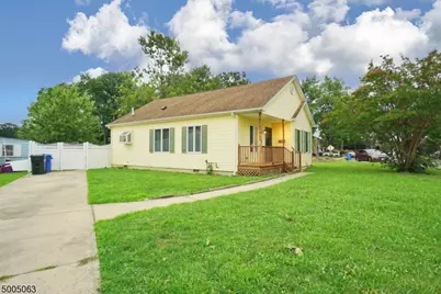 418 Hudson Blvd, Woodbridge Township, NJ 07001 - Photo 1