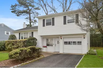 125 Abbe Ln, Clifton, NJ 07013 - Photo 1