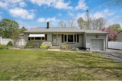 194 Columbia Ave, North Plainfield, NJ 07060 - Photo 1