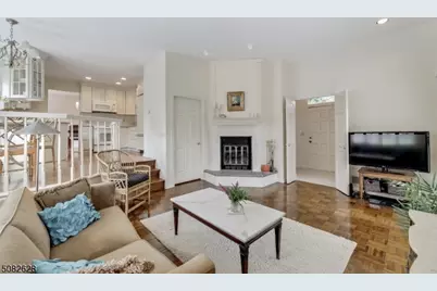 7 Christina Ct, Madison, NJ 07940 - Photo 1