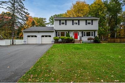 24 Clover Ln - Photo 1