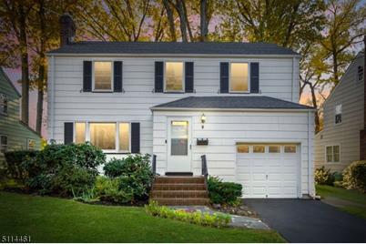 9 Lenox Ave - Photo 1