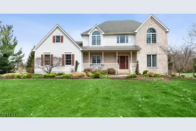 6 Carriage Trl, Franklin Township, NJ 08540 - Photo 1