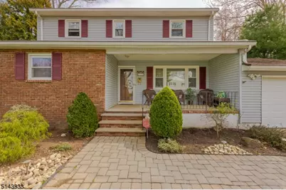 711 Anna Pl, North Plainfield, NJ 07063 - Photo 1