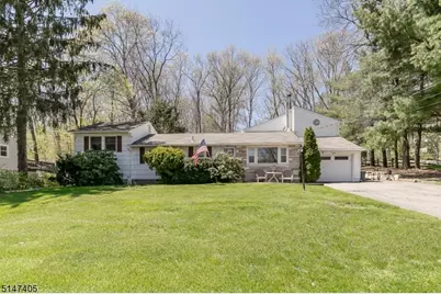 44 Venetian Dr, Jefferson Township, NJ 07849 - Photo 1