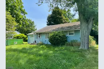 241 Elizabeth St, South Bound Brook Boro, NJ 08880 - Photo 1