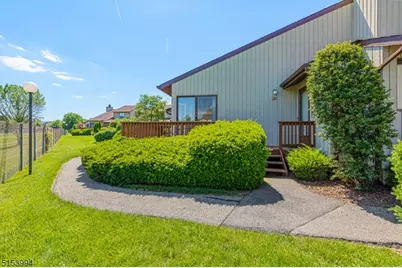 250 Ridgedale Ave #3, Florham Park, NJ 07932 - Photo 1