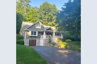61 Malcolm Rd, Mahwah, NJ 07430 - Photo 1