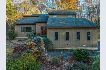 35 Deer Path Cir, Green Brook Township, NJ 08812 - Photo 1
