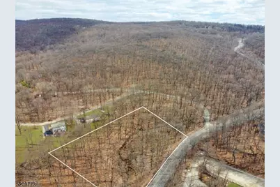 25 Breakneck Rd, Vernon, NJ 07462 - Photo 1