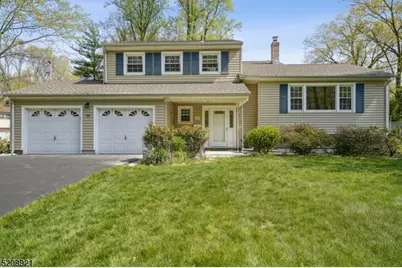 93 Greenbriar Dr, Berkeley Heights Township, NJ 07922 - Photo 1