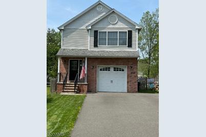 102 Linden St, Bridgewater, NJ 08807 - Photo 1