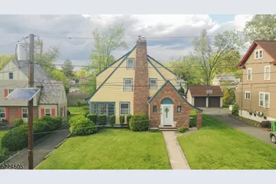 242 W 6th Ave, Roselle, NJ 07203 - Photo 1