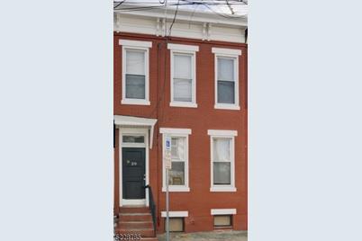 39 Emmet St, Newark, NJ 07114 - Photo 1