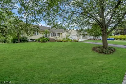 10 Rosewood Dr, Madison, NJ 07940 - Photo 1