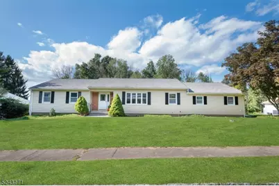 19 Aldersgate Cir, Mount Olive, NJ 07828 - Photo 1