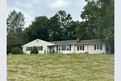 7 Dunbar Ct, Raritan Township, NJ 08822 - Photo 1
