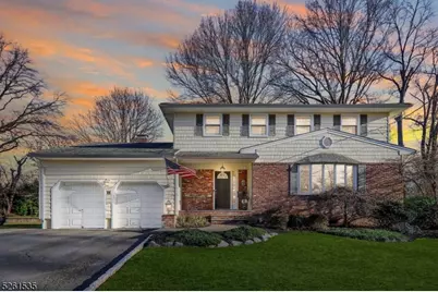 32 Canterbury Pl, Cranford Township, NJ 07016 - Photo 1