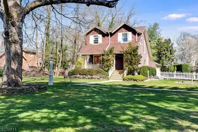 826 Woodland Ave, Mountainside, NJ 07092 - Photo 1