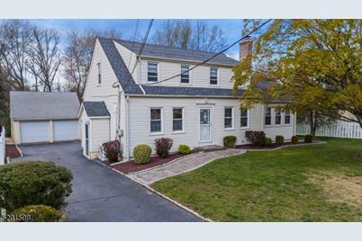 241 Hollywood Ave, Fairfield, NJ 07004 - Photo 1