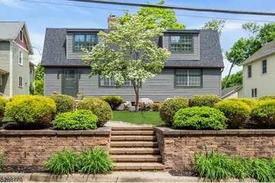 8 Prospect St, Peapack Gladstone Boro, NJ 07977 - Photo 1