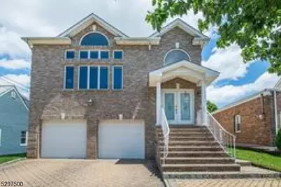 731 Lake Ave, Lyndhurst Township, NJ 07071 - Photo 1