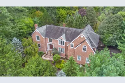 41 Alize Dr, Kinnelon, NJ 07405 - Photo 1