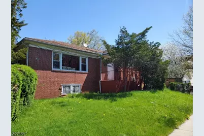 82 Summit Ave, Newark, NJ 07112 - Photo 1